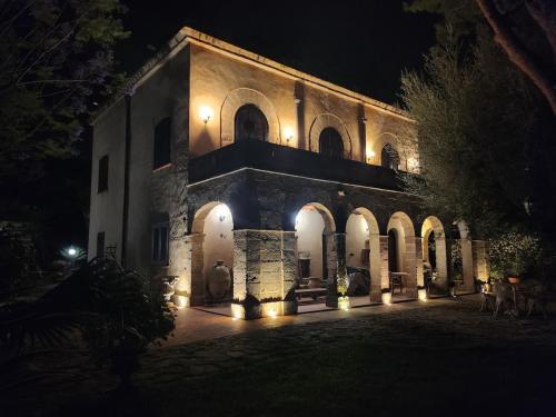 Villa Kinisia antica dimora siciliana — 4-Star Luxury Hotel in Cinisi, Italy