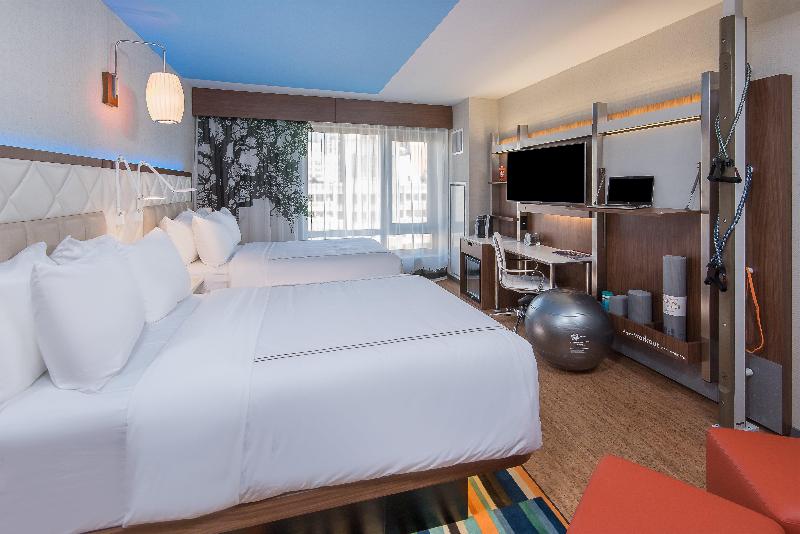 Even Hotels Long Island City New York - photo 19