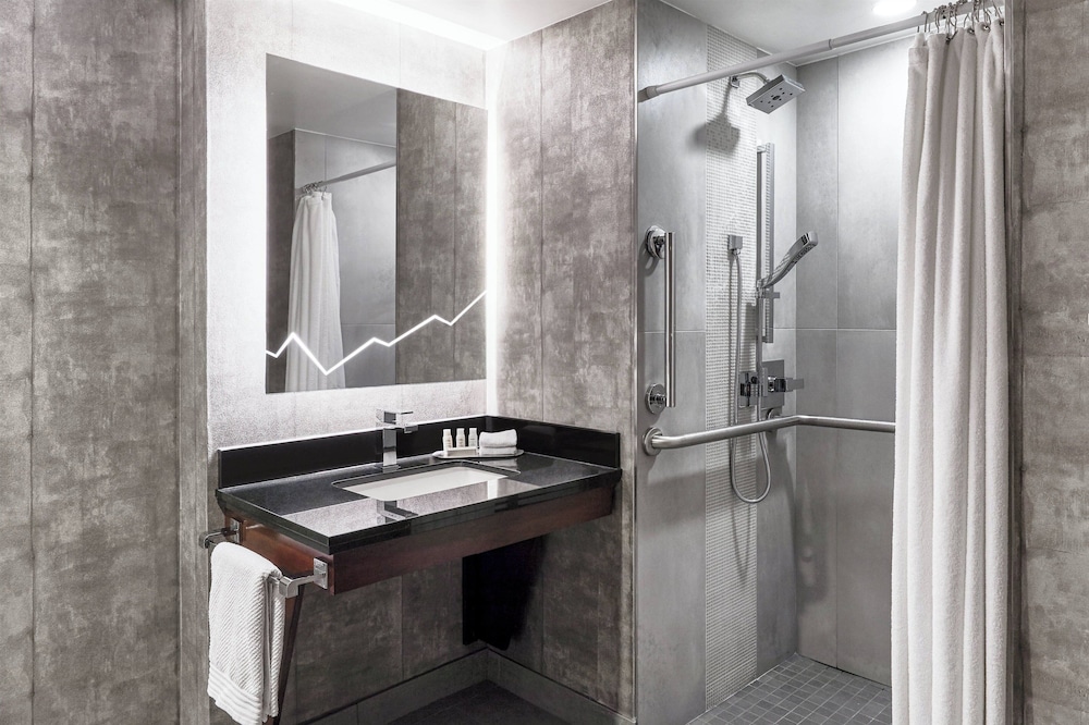 Renaissance Denver Hotel & Conference Center - photo 28