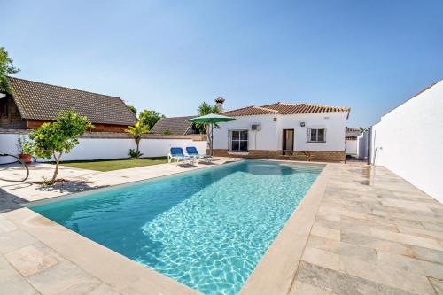 Villa Jero — 4-Star Luxury Hotel in Chiclana De La Frontera, Spain