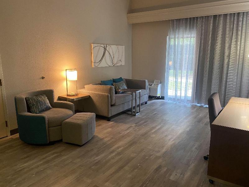Courtyard by Marriott Newport News Yorktown - photo 65