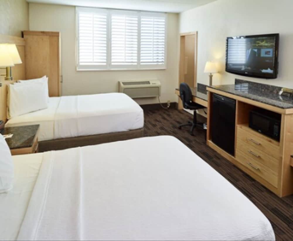 Livinn Hotel St. Paul I 94 East 3M Area - photo 12