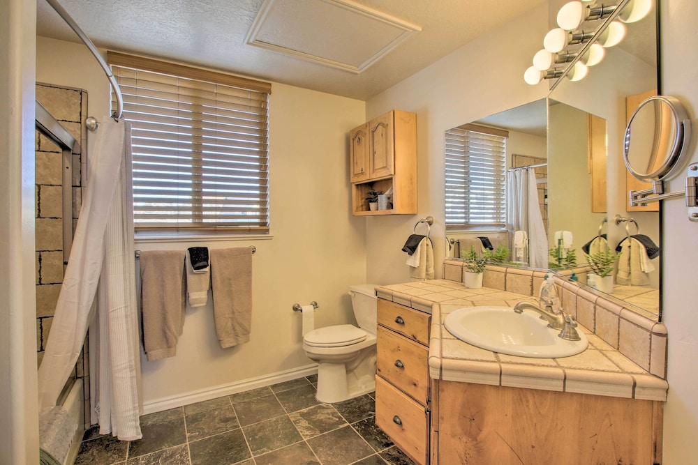 2 Condo Property with Mtn Views by Golf and Ski Resort - photo 3