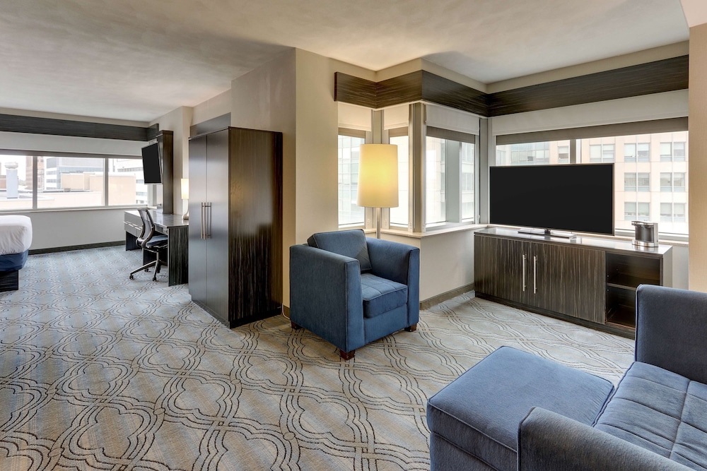 DoubleTree by Hilton St. Louis Forest Park - photo 11