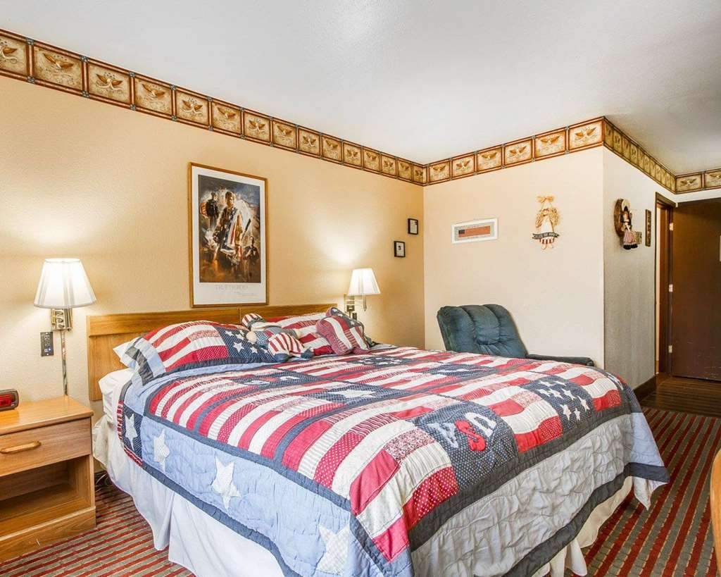 Rodeway Inn & Suites Madison East - photo 30