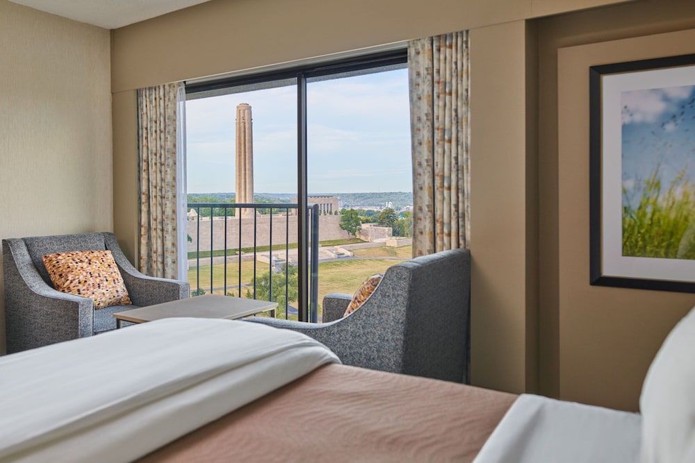 The Westin Kansas City at Crown Center - photo 18