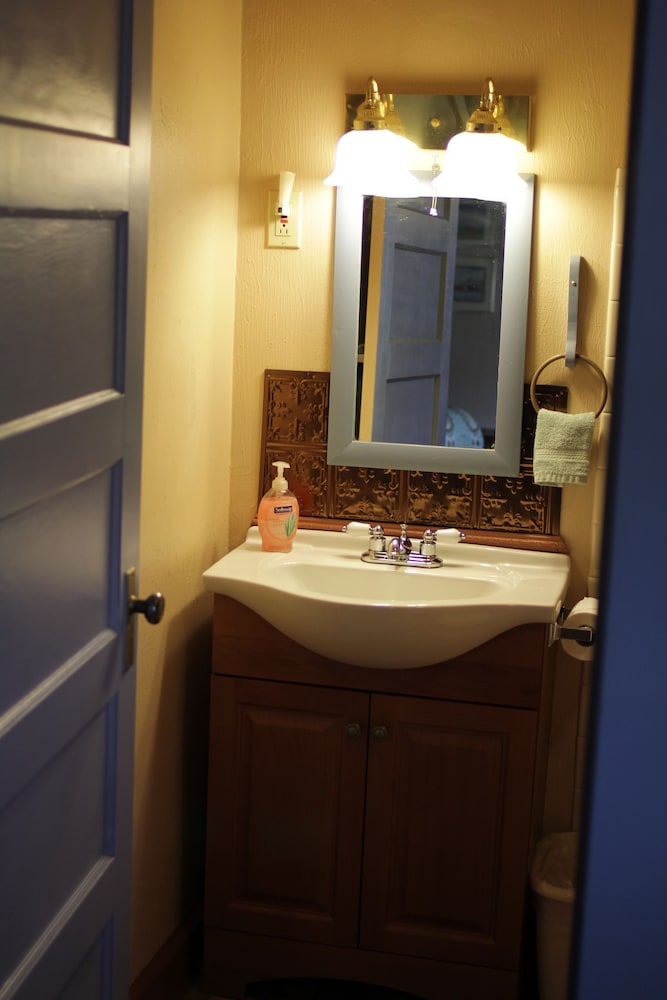 Historic Smith Hotel B&B - photo 12