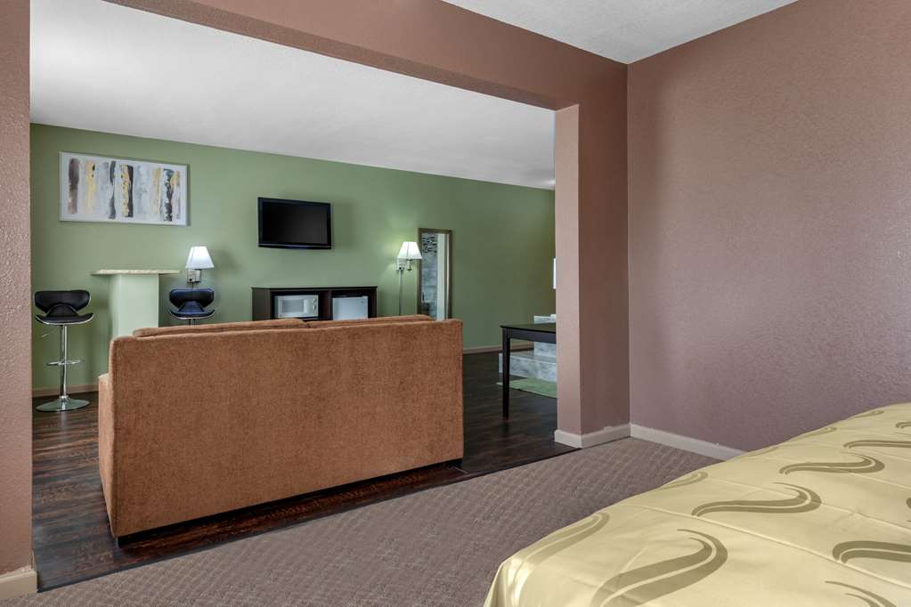 Quality Inn West Memphis I 40 - photo 25