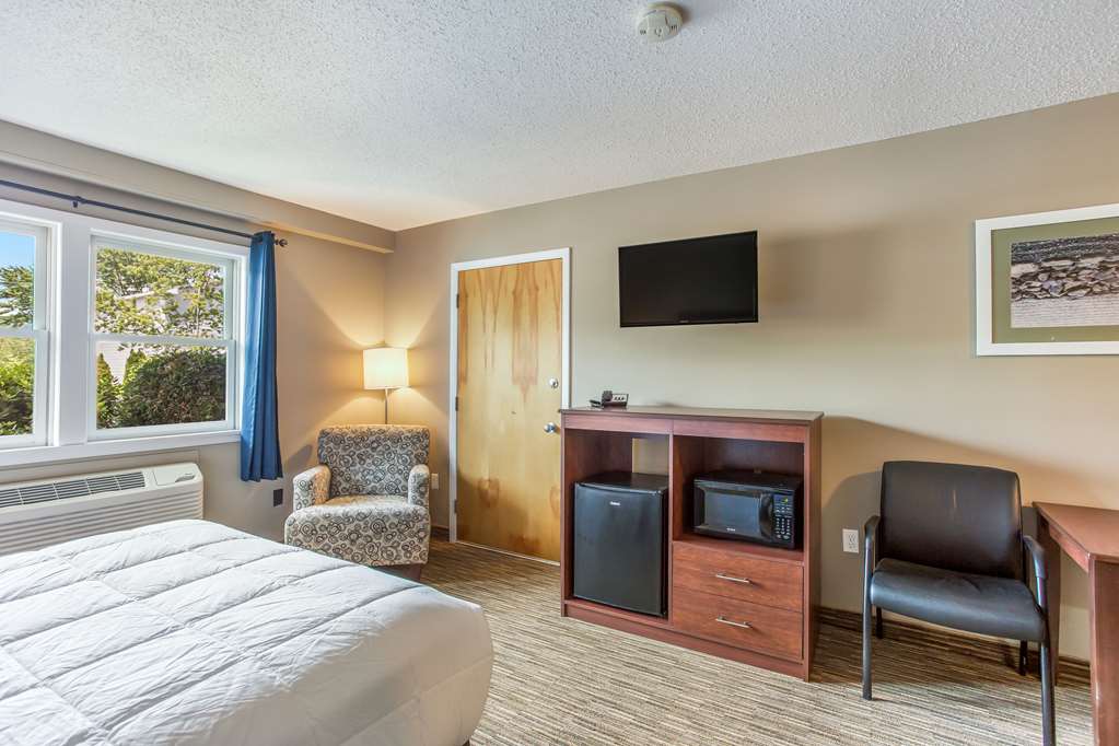 Quality Inn & Suites Gorham Riverside - photo 16