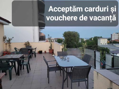 Cazare Eforie Nord plaja Acapulco Debarcader garsoniere Four Studios bucatarie comuna baie proprie etaj 4 fara lift — 4-Star Luxury Hotel in Eforie Nord, Romania