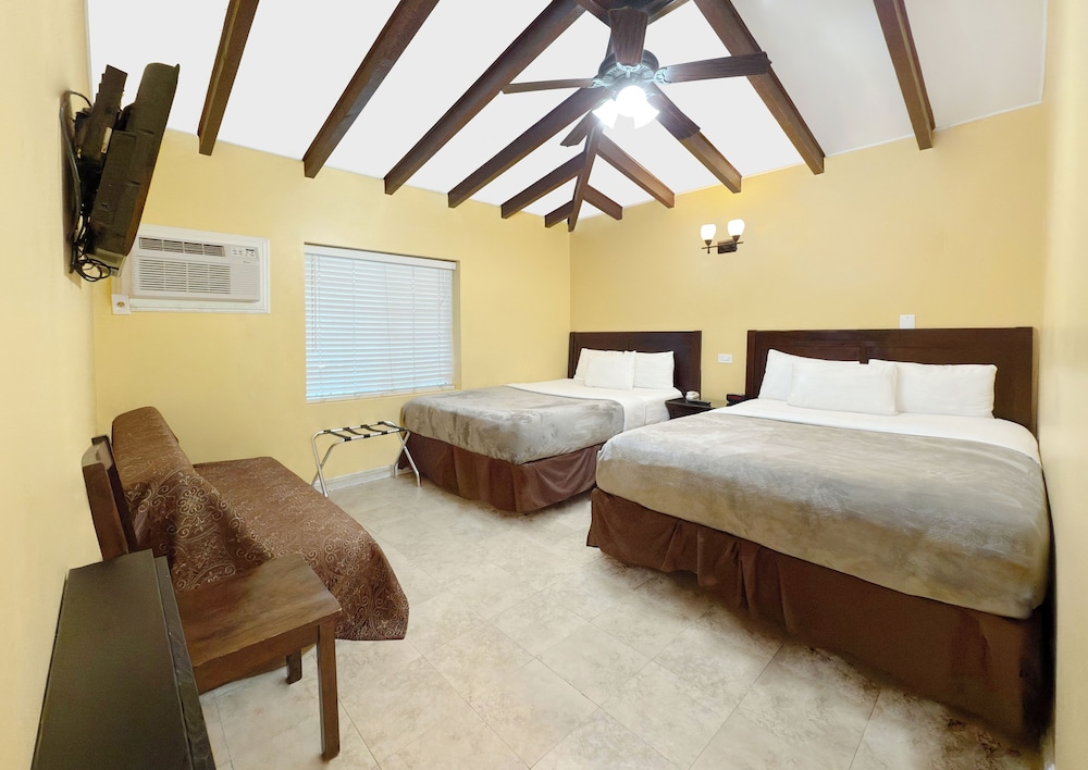 El Patio Inn Near Universal Studios Hollywood - photo 10