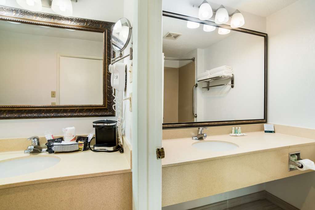 Quality Inn Mt. Vernon - photo 26