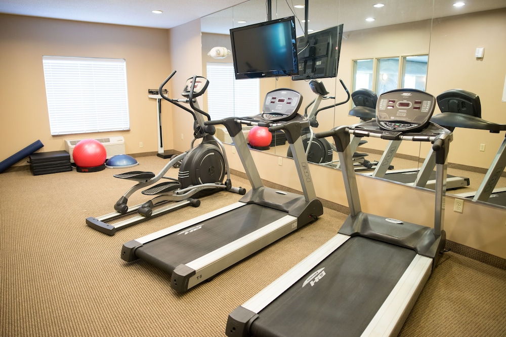 Holiday Inn Express Hotel & Suites Northwood by IHG - photo 26