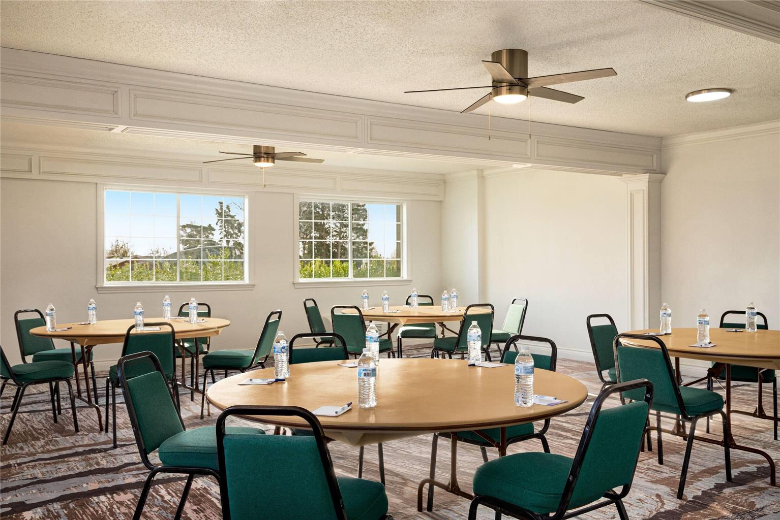 Baymont by Wyndham Blackwell I 35 - photo 33