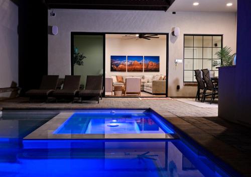 Zion Red Villa at Sand Hollow with Private Pool and Hot Tub — 4-Star Luxury Hotel in Hurricane, United States