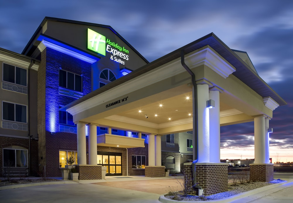 Holiday Inn Express & Suites Nevada by IHG - photo 61