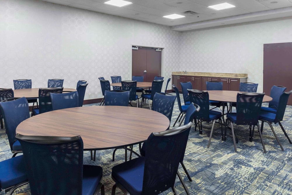 Homewood Suites by Hilton St Louis Galleria - photo 44