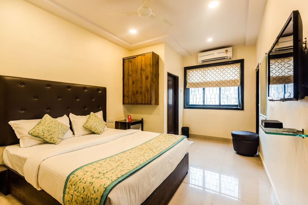 Hotel Rigga Inn Kokilaben Dhirubhai Ambani Hospital