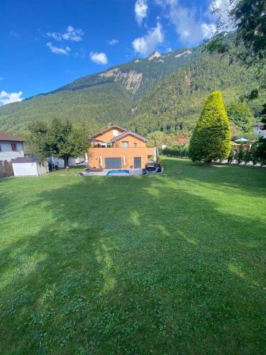 Appartement moderne avec terrasse et piscine à Châtel sur Bex — 4-Star Luxury Hotel in Bex, Switzerland