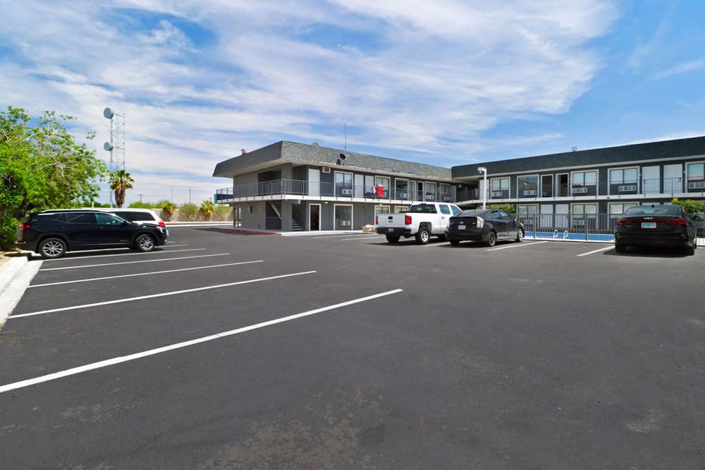 Clarion Pointe Ridgecrest near China Lake Naval Station - photo 9