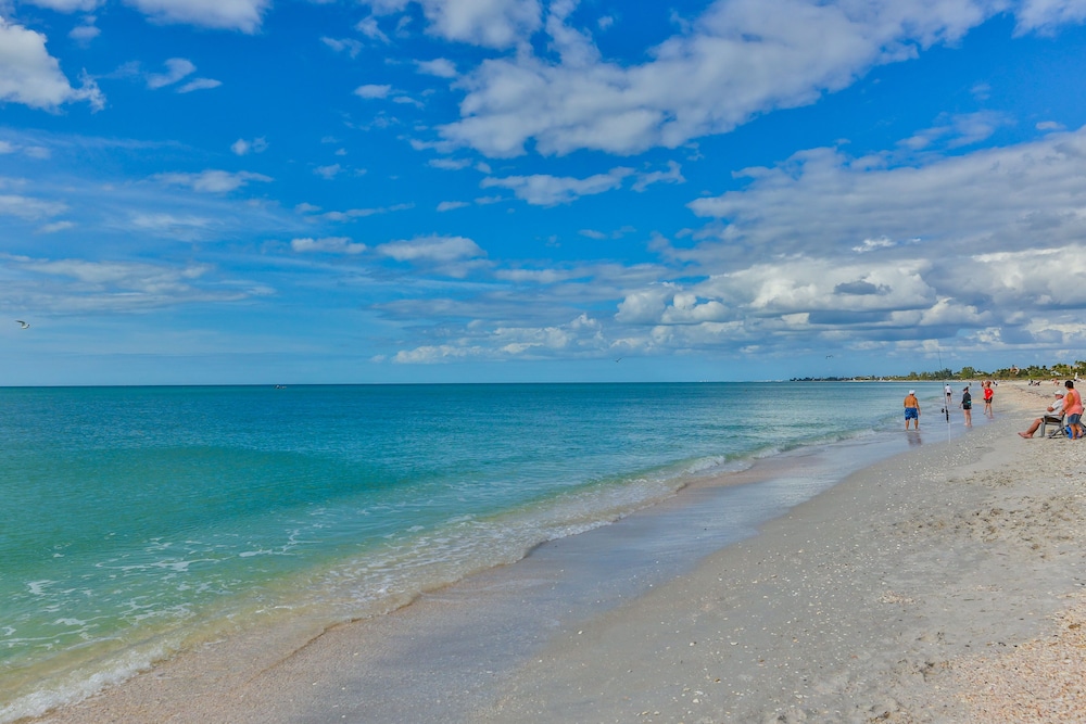 A Beach Retreat - photo 164