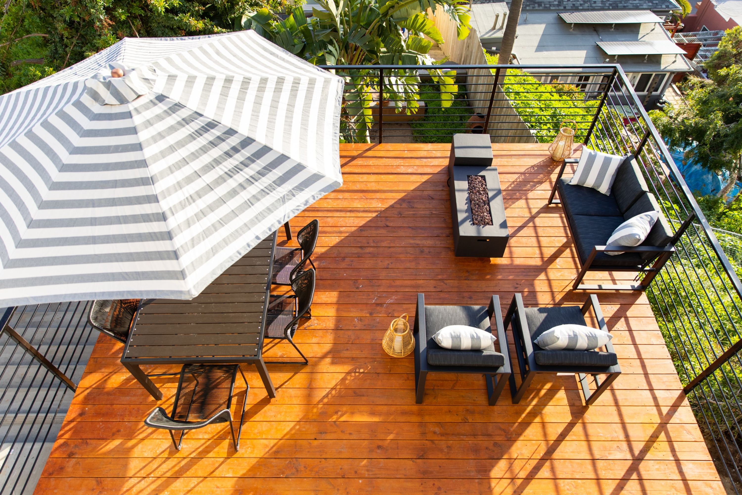Avalon III by Avantstay Mins to Gaslamp Zoo & Airport Beautiful Deck w BBQ - photo 21