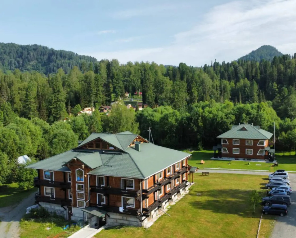 Altyn Kel - carbon neutral hotel in Artybash