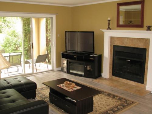 Arkadia Condo Magog — 4-Star Luxury Hotel in Magog, Canada
