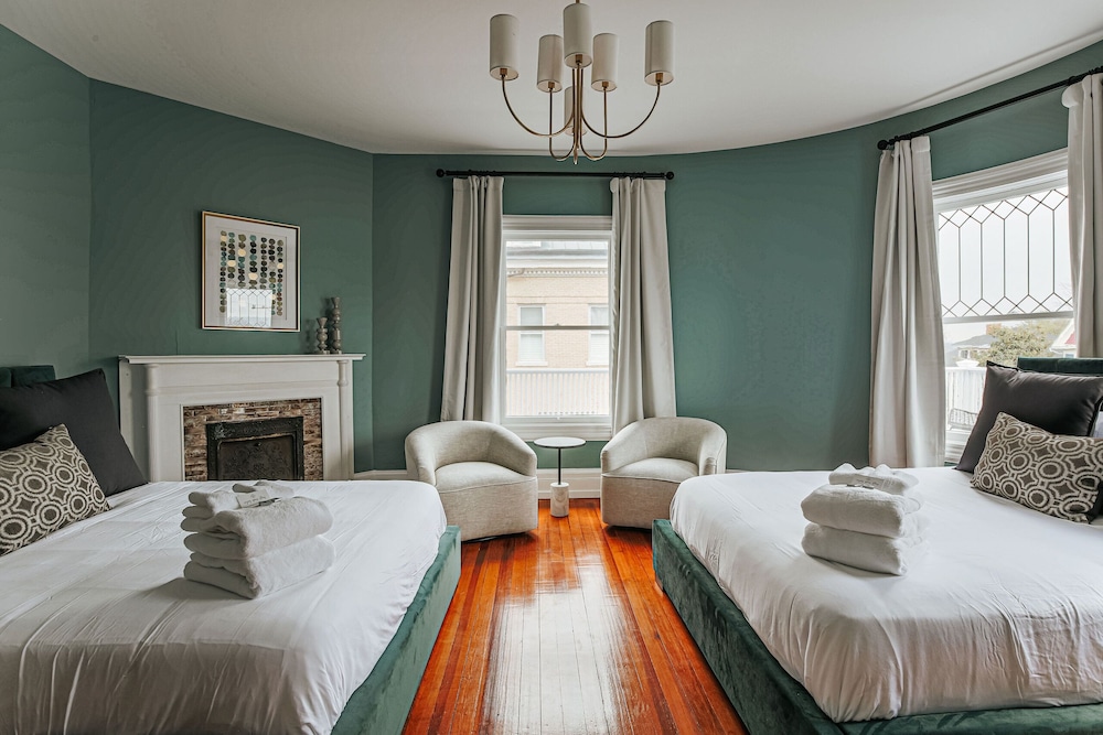 The Historic Berkeley Place - photo 28