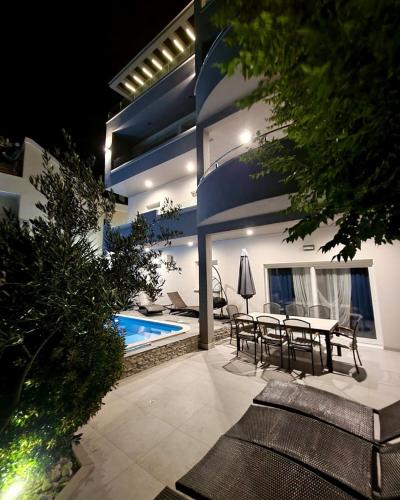Villa Collis — 4-Star Luxury Hotel in Makarska, Croatia