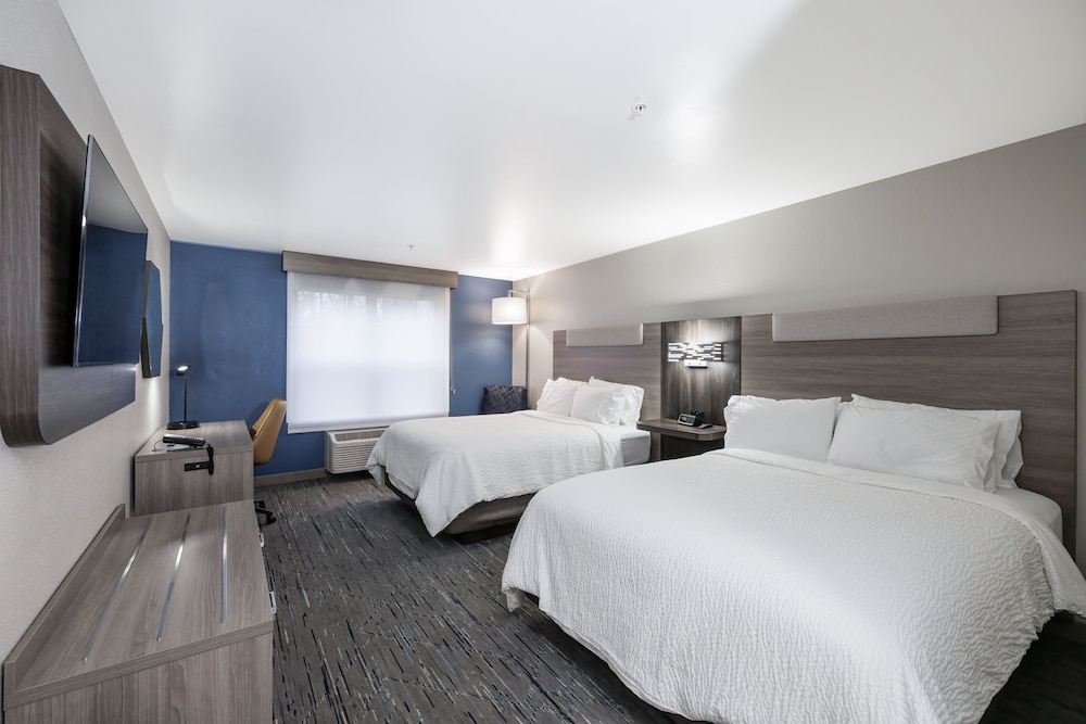 Holiday Inn Express & Suites Zion by IHG - photo 18