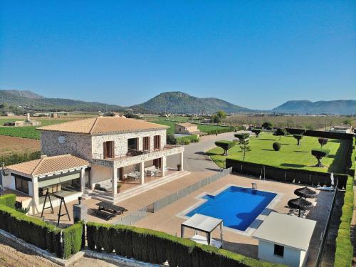140 Villa Son Ferragut VT2073 by Mallorca Charme — 4-Star Luxury Hotel in Sa Pobla, Spain
