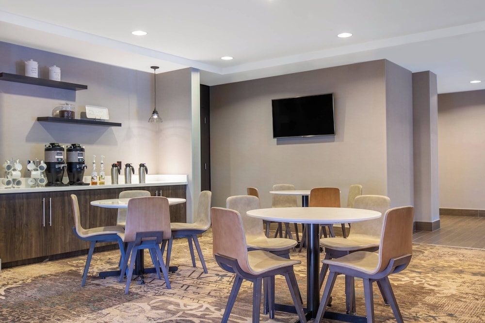 Residence Inn Phoenix NW Surprise - photo 30