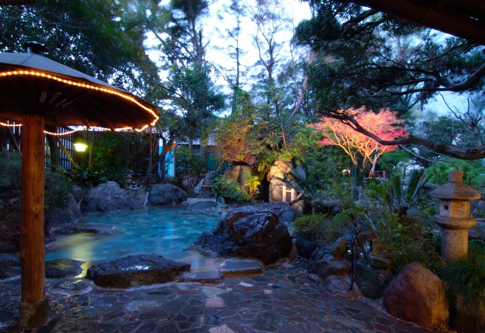 Hotel Ryokufuen in Ito, Japan