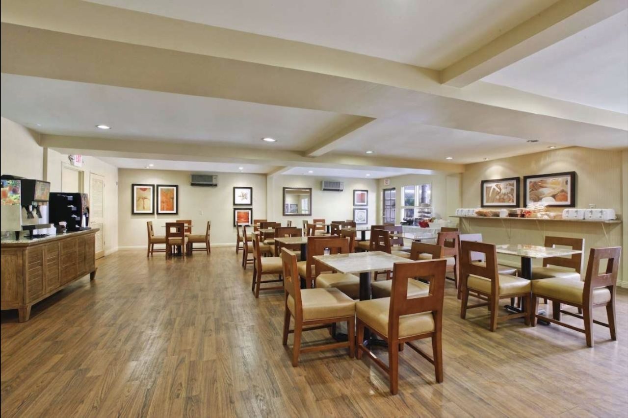 Days Inn and Suites Sea World - photo 4