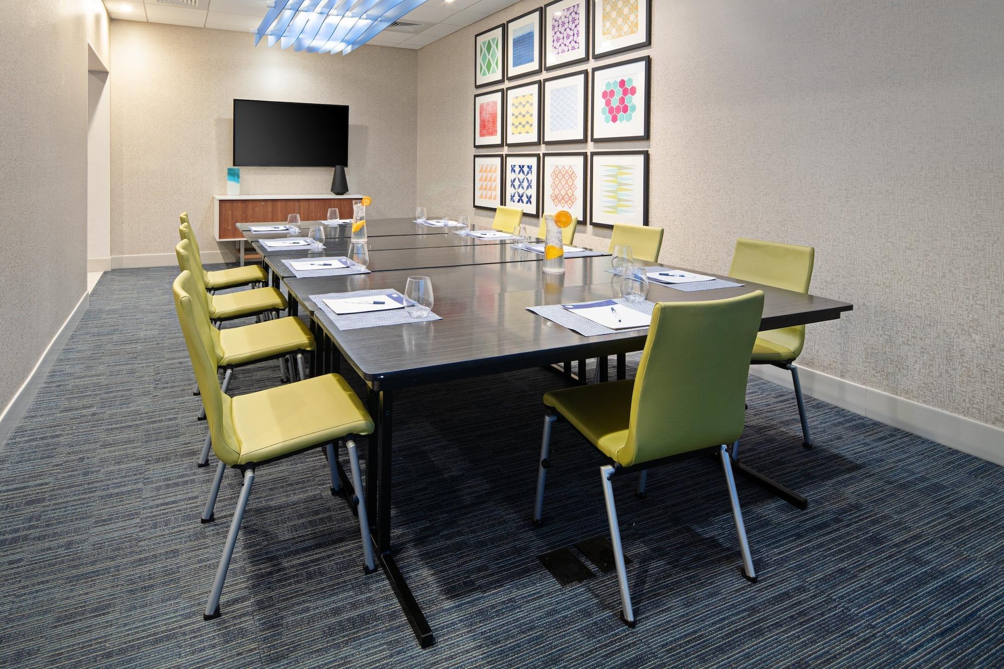 Holiday Inn Express And Suites Murrieta Temecula - photo 23