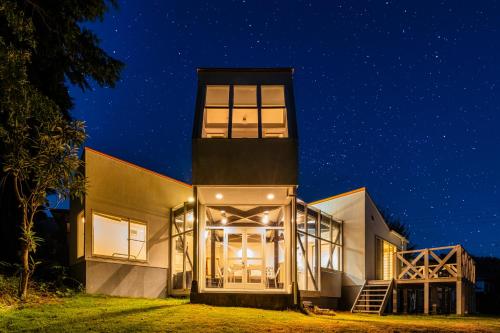 Sunlit Villa Izu 星降る陽だまり森の宿 — 4-Star Luxury Hotel in Ito, Japan