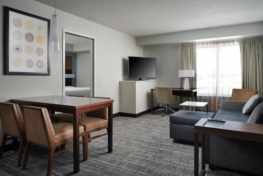 Residence Inn by Marriott Grand Rapids Airport - photo 13