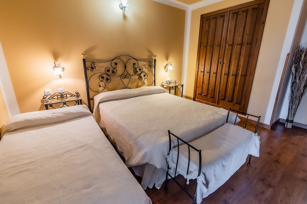 Hotel Rural El Labriego By Vivere Stays — Plasenzuela — photo 5