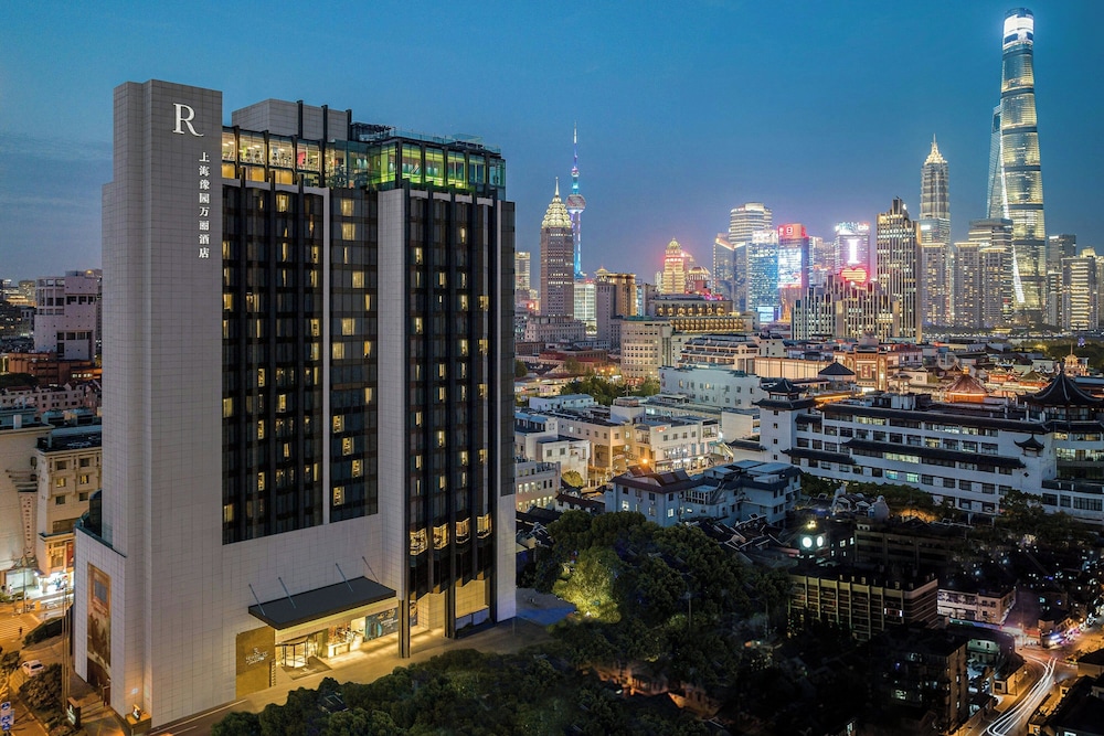 Renaissance Shanghai Yu Garden Hotel on the Bund by Nanjing Road — hotel in Shanghai