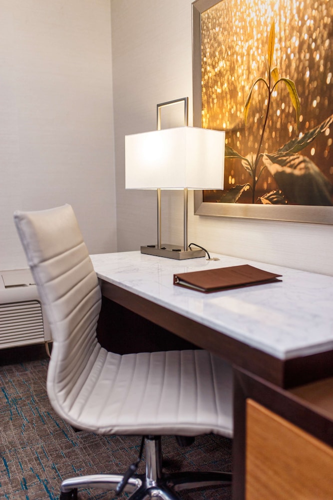 DoubleTree by Hilton Neenah - photo 19