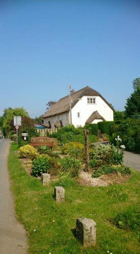 The Ivy Barn Holbeton — 4-Star Luxury Hotel in Plymouth, United Kingdom