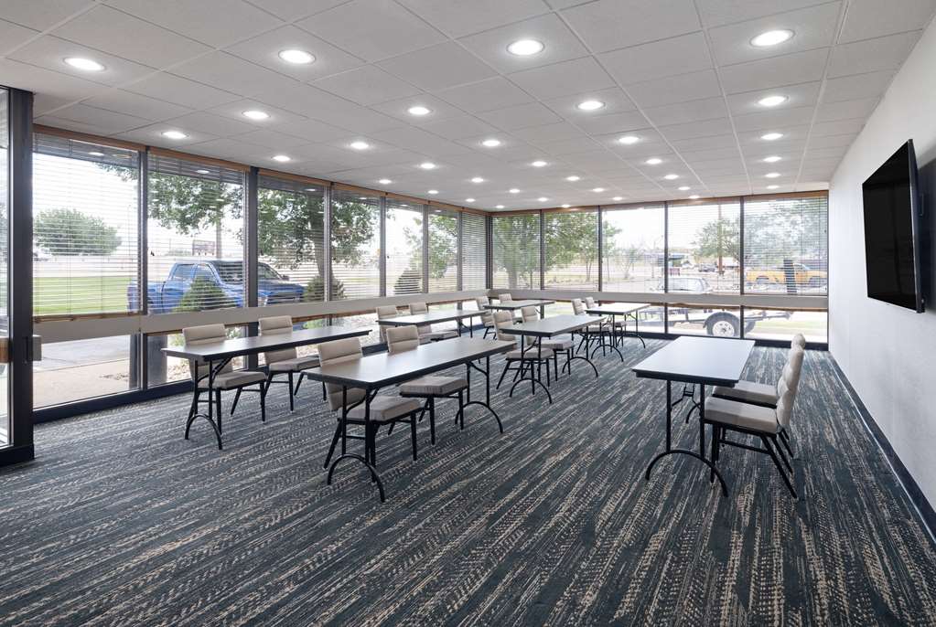 AmericInn by Wyndham Casper Event Center Area - photo 25