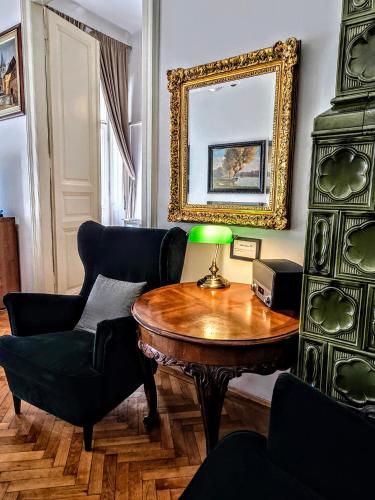 Christoph's Central Apartment — 4-Star Luxury Hotel in Budapest, Hungary