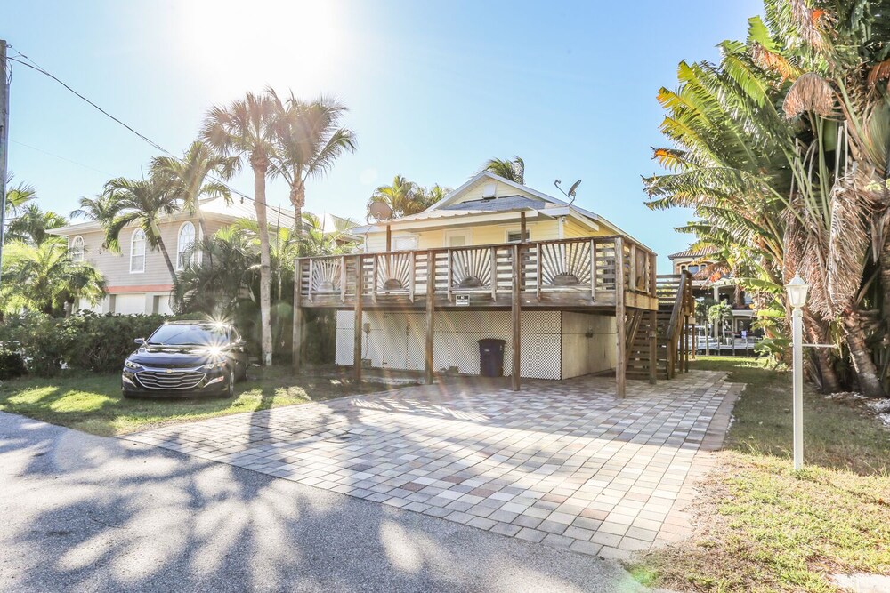 283 Carolina in Fort Myers Beach, United States