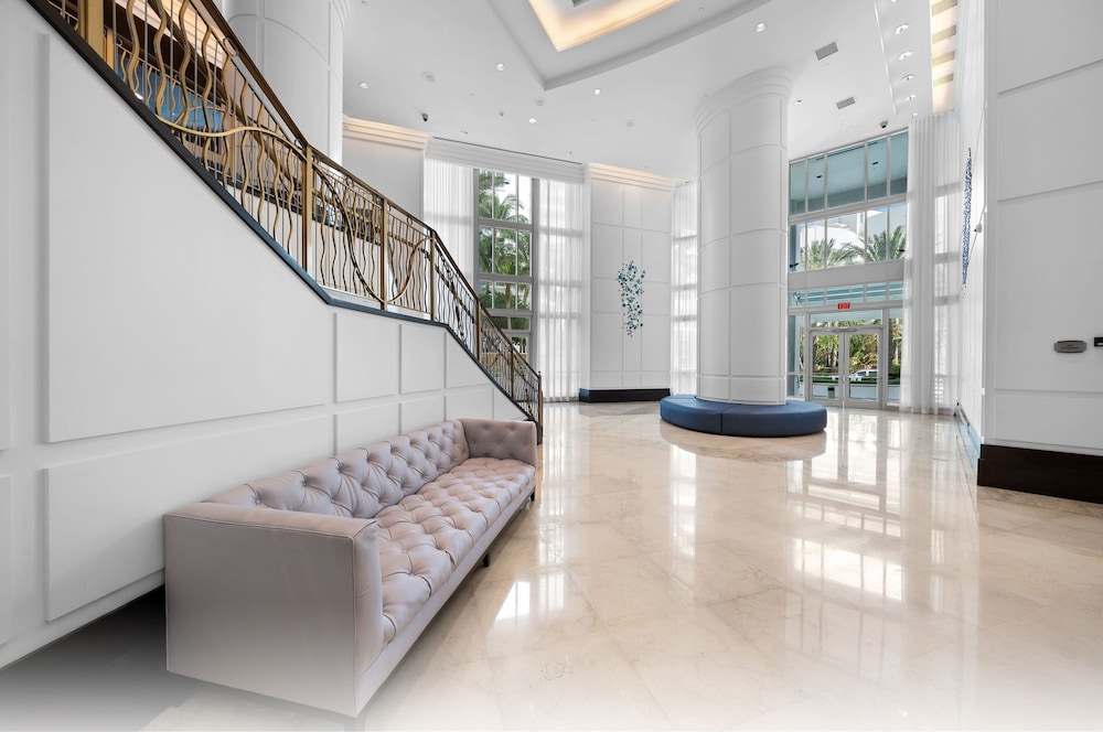 Fontainebleau Miami Beach Private Luxury Suites - photo 5