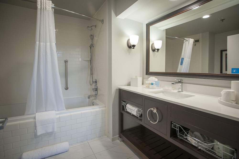 Hampton Inn and Suites New Orleans Convention Center - photo 62