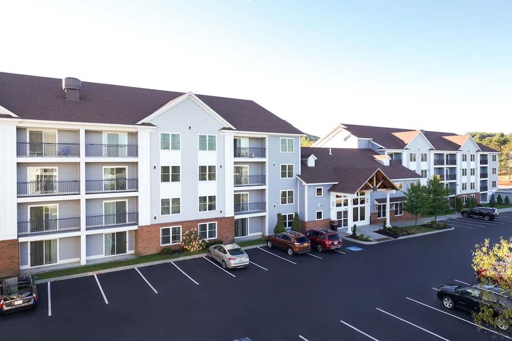 White River Inn and Suites - photo 54