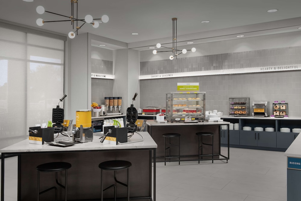 Hampton Inn by Hilton Orlando Southeast Nona - photo 25