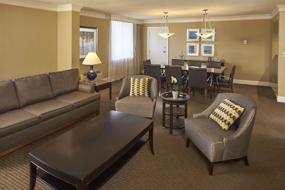 Hilton Raleigh North Hills - photo 23